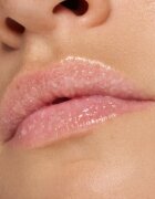essence LIP swirl Exfoliant pentru buze 8 g
