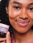 essence LIP swirl mască hidratantă pentru buze cu efect de nutritiv 8 g