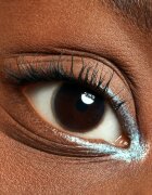 essence META GLOW eyeliner khol culoare 04 Chromalicious 0.22 g
