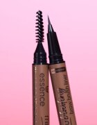 essence Microblading creion pentru sprancene cu pensula culoare 03 Neutral Brown 0.6 ml