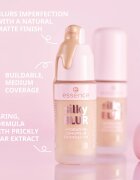essence silky BLUR machiaj hidratant și natural de acoperire pentru un aspect mat culoare 165 30 ml