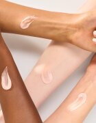 essence silky BLUR Primer pentru minimalizarea porilor cu niacinamidă 30 ml