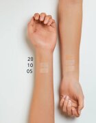 essence Skin Lovin' Sensitive corector lichid culoare 20 Medium 35 ml