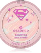 essence Superman pudra compacta pentru o piele mai luminoasa 6 g