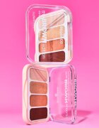 essence The Brown Edition paletă cu farduri de ochi mini 3.6 g