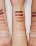essence The Rose Edition paletă cu farduri de ochi culoare 20 Lovely In Rose 10 g