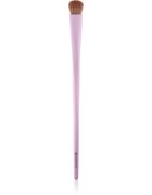 essence Throwing a little shade pensula rotunda pentru machiaj 1 buc
