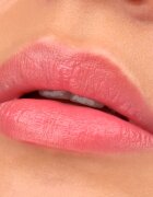 essence TINTED kiss lip gloss hidratant culoare 03 4 ml