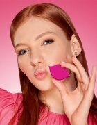 essence WHAT THE FAKE! luciu de buze pentru un volum suplimentar culoare 01 oh my plump! 4.2 ml