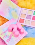 essence WHAT THE FLUFF?! paletă cu farduri de ochi culoare 01 Cotton Candy Skies 11.6 g