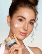 Estée Lauder DayWear Multi-Protection Anti-Oxidant 24H-Moisture Creme (Normal/Combination Skin) crema de zi protectoare pentru piele normală și mixtă