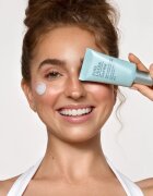 Estée Lauder DayWear Multi-Protection Anti-Oxidant Sheer Tint Release Moisturizer SPF 15 crema hidratanta si tonifianta pentru toate tipurile de ten S