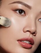 Estée Lauder Futurist Aqua Brilliance™ Watery Glow Primer bază pentru machiaj iluminatoare cu efect de hidratare 40 ml