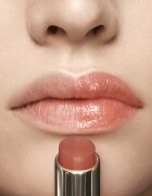 Estée Lauder Futurist Hydraplump Lip Balm balsam de buze tonifiant culoare 700 Bloom Cocoon 2.8 g