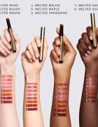 Estée Lauder Pure Color Melt-On Glosstick luciu de buze intens pigmentat stick culoare Melted Tangerine 1.8 g