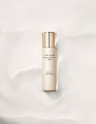 Estée Lauder Revitalizing Supreme+ Bright Radiance Power Soft Milky Lotion Fluid pentru hidratare usoara impotriva imperfectiunilor pielii cauzate de