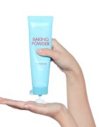 ETUDE Baking Powder demachiant cu efect de peenling cu efect racoritor 200 g