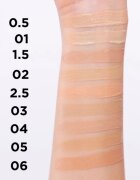 Eveline Cosmetics Better than Perfect Foundation acoperire make-up cu efect de hidratare culoare 2.5 Almond Beige Warm 30 ml