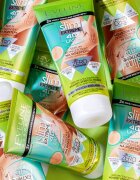 Eveline Cosmetics Slim Extreme 4D Laser ser pentru corp cu efect de perfecționare vergeturi 150 ml