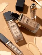 Eveline Cosmetics Wonder Match fard lichid de lunga durata cu acid hialuronic culoare 35 Sunny Beige 30 ml