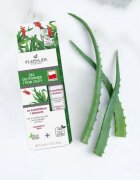 FlosLek Pharma Eye Care Gel pentru jurul ochilor cu un luminator și aloe vera 15 ml