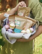 Folk & Flora Lavender bombă de baie cu efect calmant 130 g