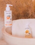 Folk & Flora Sea Buckthorn crema protectoare pentru maini cu efect de nutritiv 150 ml