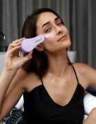 FOREO BEAR™ 2 eyes & lips dispozitiv de tonifiere cu microcurenți zona ochilor si a buzelor Lavender 1 buc
