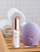 FOREO LUNA™4 aparat pentru masaj pentru curățarea și fermitatea feței pentru piele sensibila