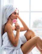 FOREO LUNA™4 Mini dispozitiv de curatare a fetei Pearl Pink