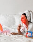 FOREO UFO™ LED Lighthouse Panel terapie cu lumină LED încorporată Red Blue & Amber LED Light Therapy 1 buc