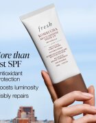 fresh Kombucha Multi-Defense Sheer UV fluid protector pentru combaterea petelor negre. SPF 50 50 ml