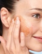 fresh Sugar Strawberry Face Wash gel exfoliant de curatare 125 ml