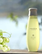 Frudia Green Grape tonic hidratant pentru micsorarea porilor 195 ml