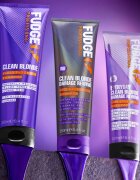 Fudge Clean Blonde Damage Rewind sampon tonifiant cu violete pentru parul blond cu suvite 250 ml