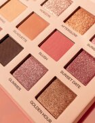 Gabriella Salvete Sunset Glow 15 Shades of Sunset paletă cu farduri de ochi 15 g