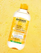 Garnier Vitamin C Apa micela cu efect de curatare si indepartare a machiajului 400 ml