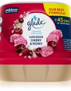 Glade Luscious Cherry & Peony gel parfumat pentru baie 180 g
