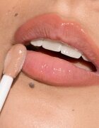 GOSH COPENHAGEN Lip Filler luciu de buze pentru un volum suplimentar 004 Mocha Mousse 5 ml