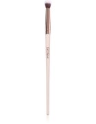 GOSH COPENHAGEN Precision Brush pensula pentru fard de ochi 1 buc