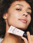 GOSH COPENHAGEN Primer Plus + bază pentru machiaj iluminatoare 30 ml