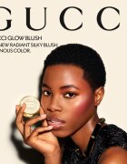 Gucci Beauty Glow Blush fard de obraz compact culoare 06 Bright Ruby 5.5 g