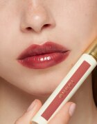 Gucci Beauty Glow Oil-In-Water Tint Liquid Lipstick ruj lichid hidratant și lucios culoare 217 Valeria Rose 6.5 ml