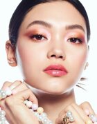 GUERLAIN Météorites Light Revealing Pearls of Powder perle tonifiante pentru față culoare 03 Warm / Doré 20 g