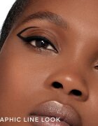 GUERLAIN Noir G Graphic Liner tuș lichid pentru ochi tip cariocă impermeabil culoare 01 Black 055 ml