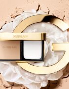 GUERLAIN Parure Gold Skin Control Fond de ten matifiant compact culoare 3N Neutral 87 g