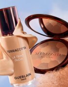 GUERLAIN Terracotta Le Teint Glow make-up lichid stralucitor pentru un look natural culoare 0N Neutral 35 ml