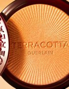 GUERLAIN Terracotta Luminizer pulberi pentru evidentierea bronzului culoare 01 Warm Gold 7 g
