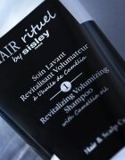 Hair Rituel by Sisley Revitalizing Volumizing Shampoo with Camellia oil șampon cu efect de volum pentru părul fin fara sulfati 500 ml