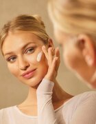 Health Labs Care Glow On SPF 50+ with Melanin crema de zi SPF 50+ 50 ml